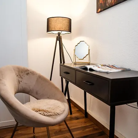 Ella - Direkt Am Bodensee Apartamento *